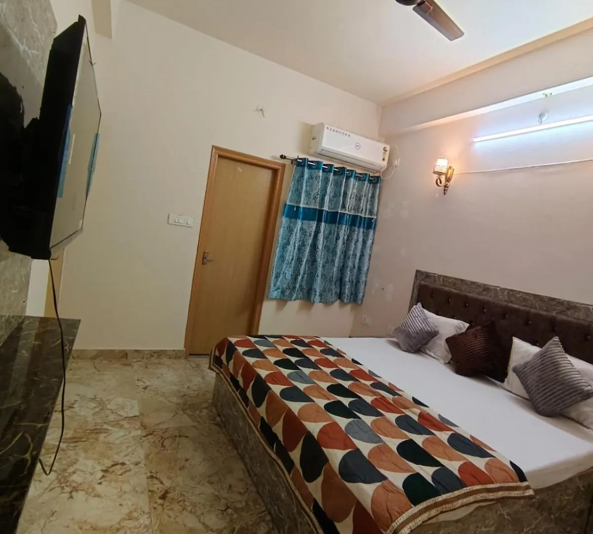 Om Shree Bhairav Home Stay Varanasi 0*,  India