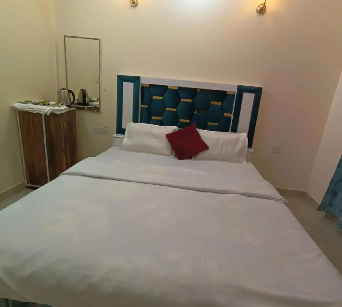 Om Shree Bhairav Home Stay Varanasi 0*,